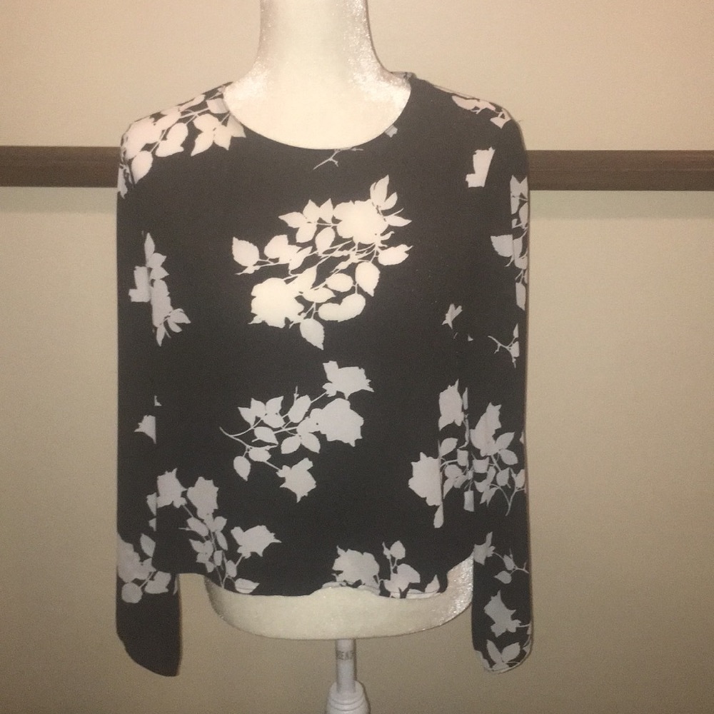 Vince Camuto Black & White Top